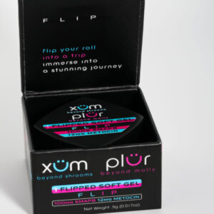 XÜM PLÜR FLIP